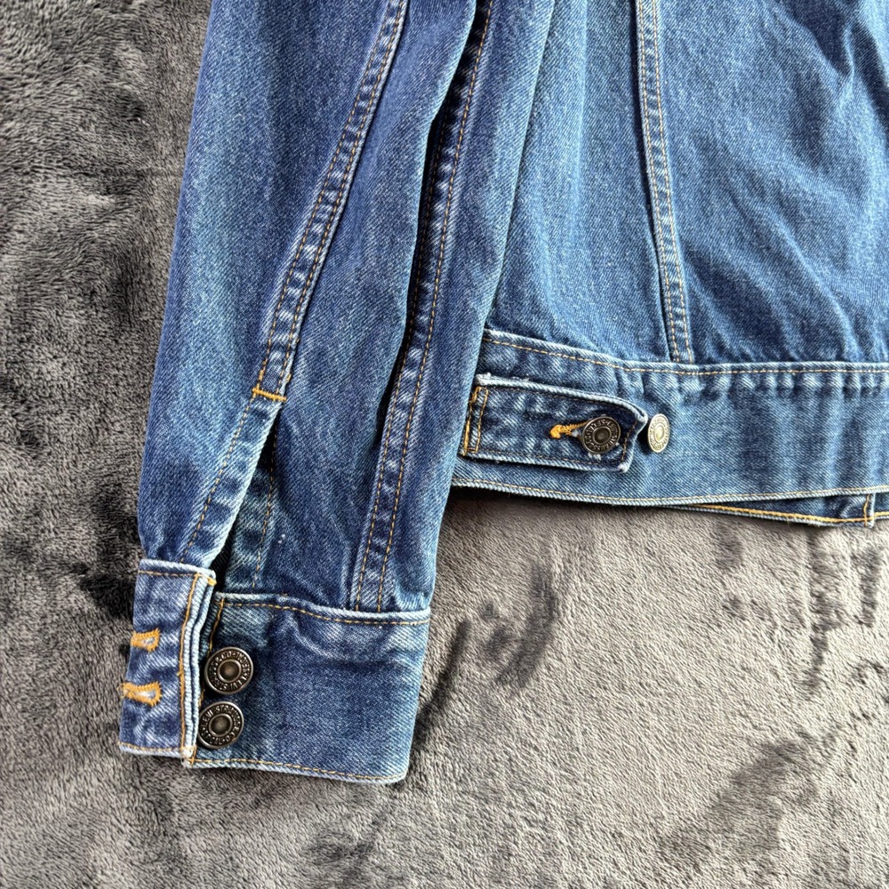 Levis Red Tab Denim Trucker Jacket Medium Wash Blue 100% Cotton Womens Medium - Picture 11 of 13